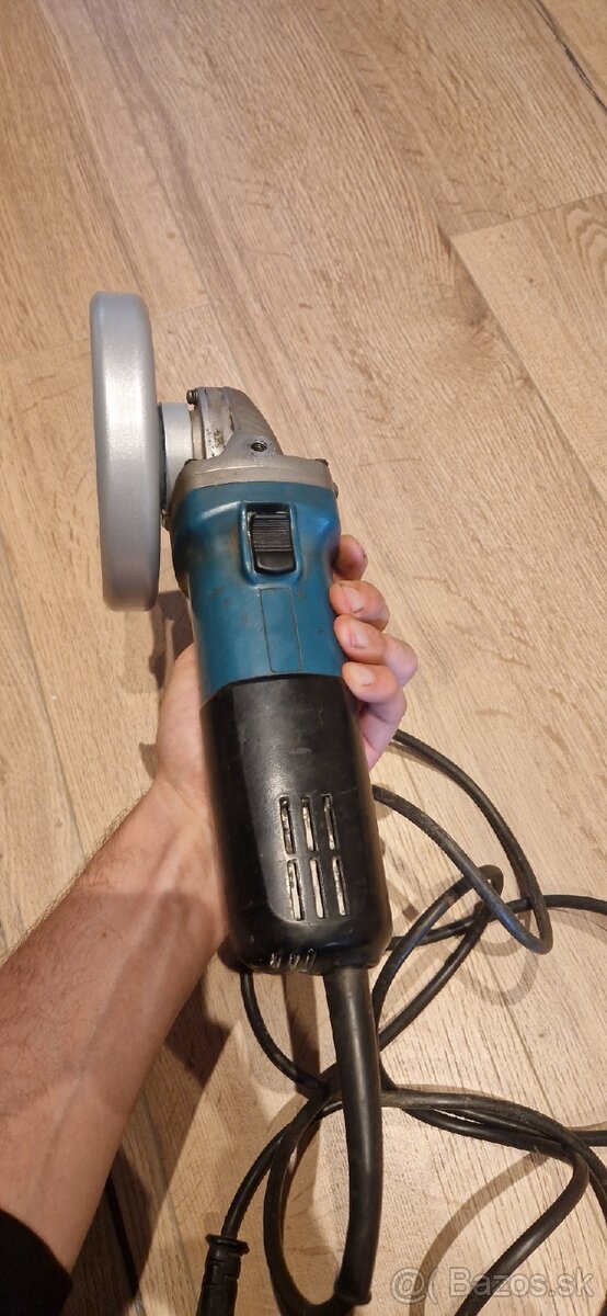 uhlova bruska Makita Flexa 9554NB - 3