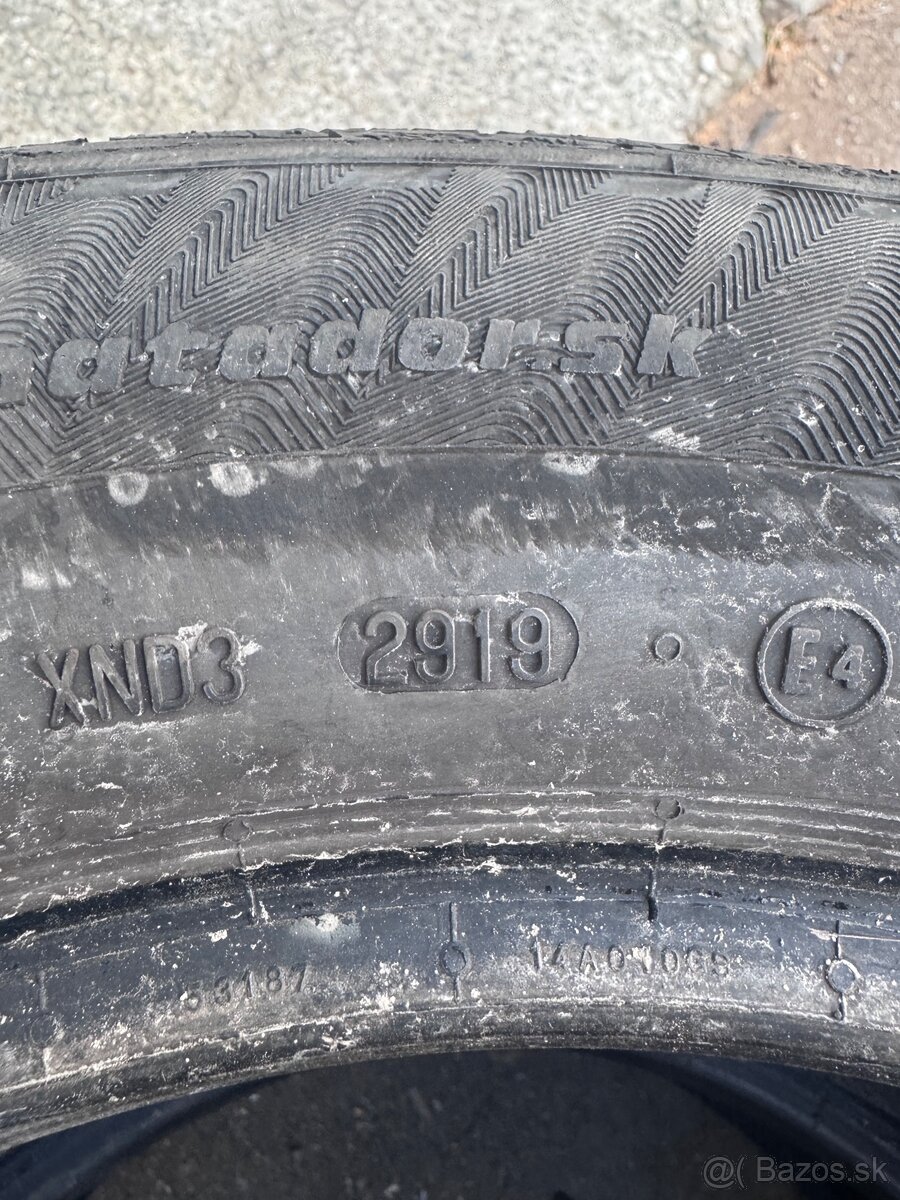 Zimne pneu 215/60 R16 - 3