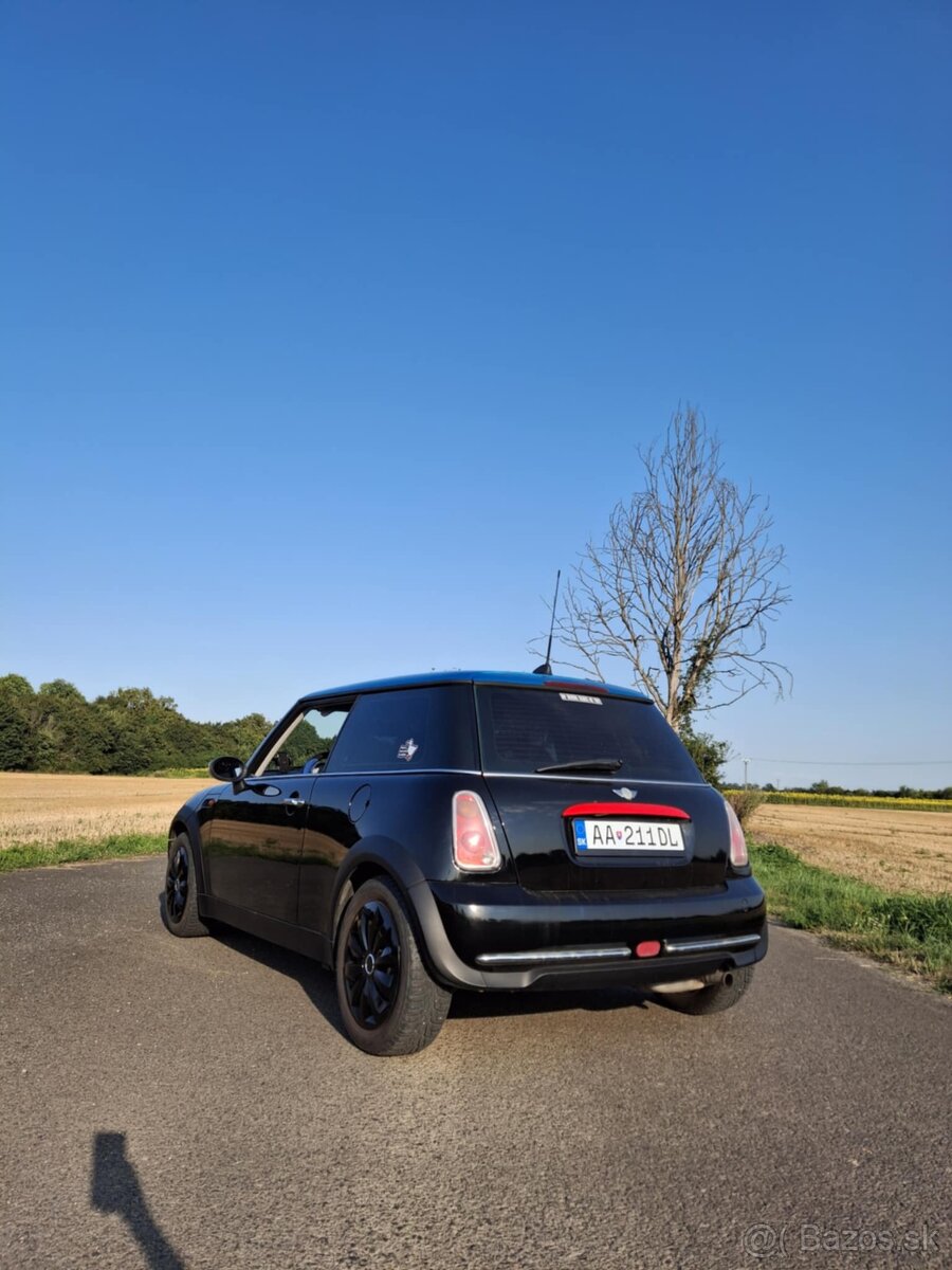 Mini cooper - one - 3