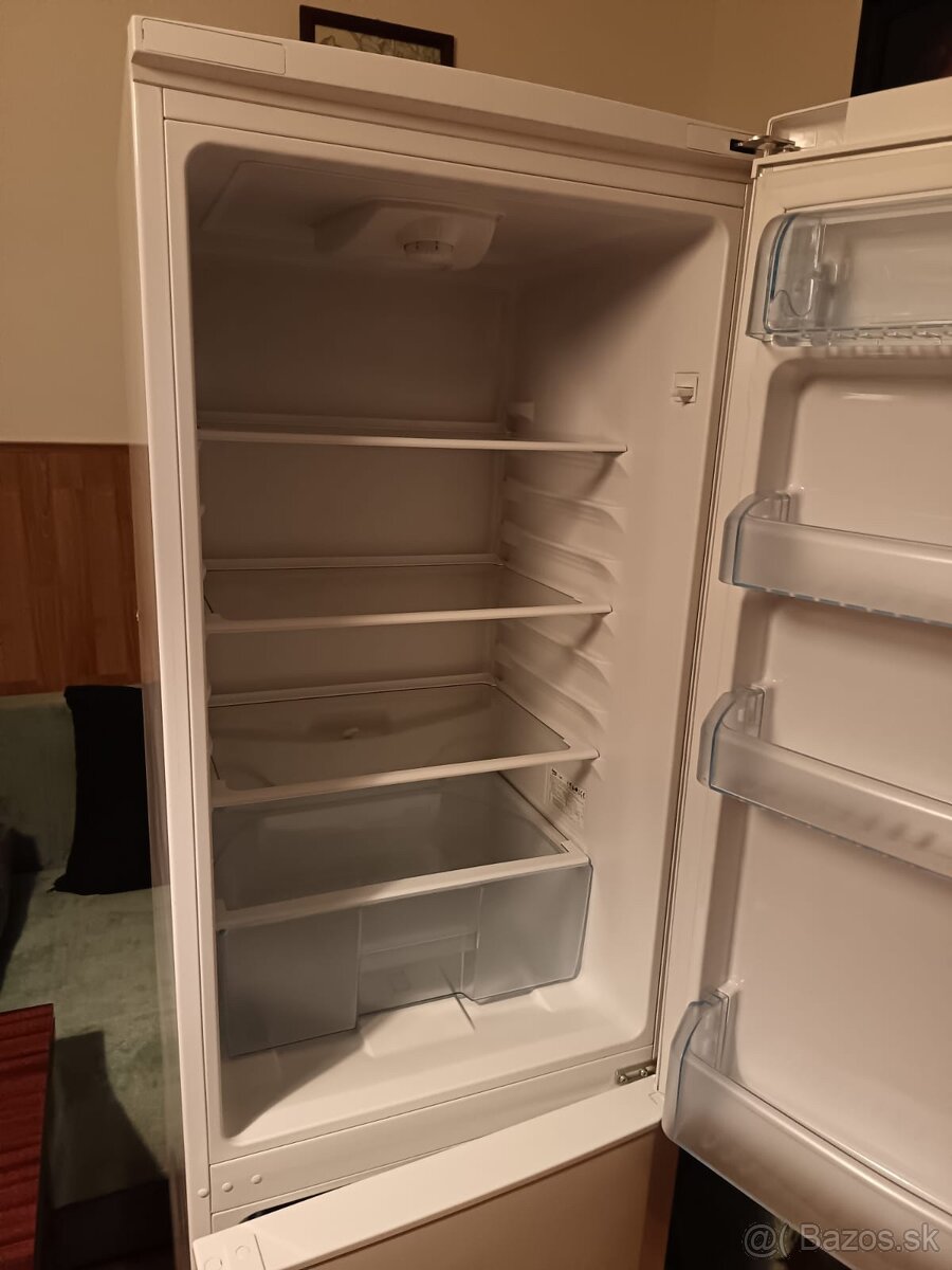 Darujem za fľašu vína BEKO CSA 29032 - 3