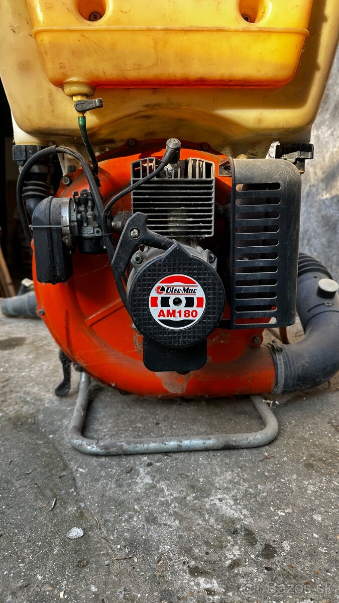 Motorový postrekovač Oleo Mac AM 180 - 3
