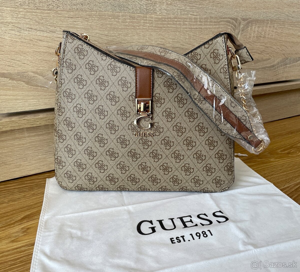 Kabelka Guess Zamira Quattro G - 3