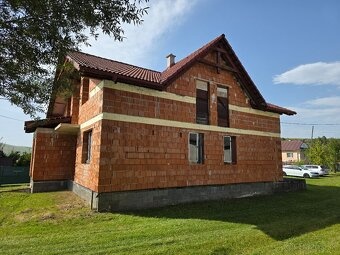 Rozostavaná stavba v atraktívnej lokalite“ - 3