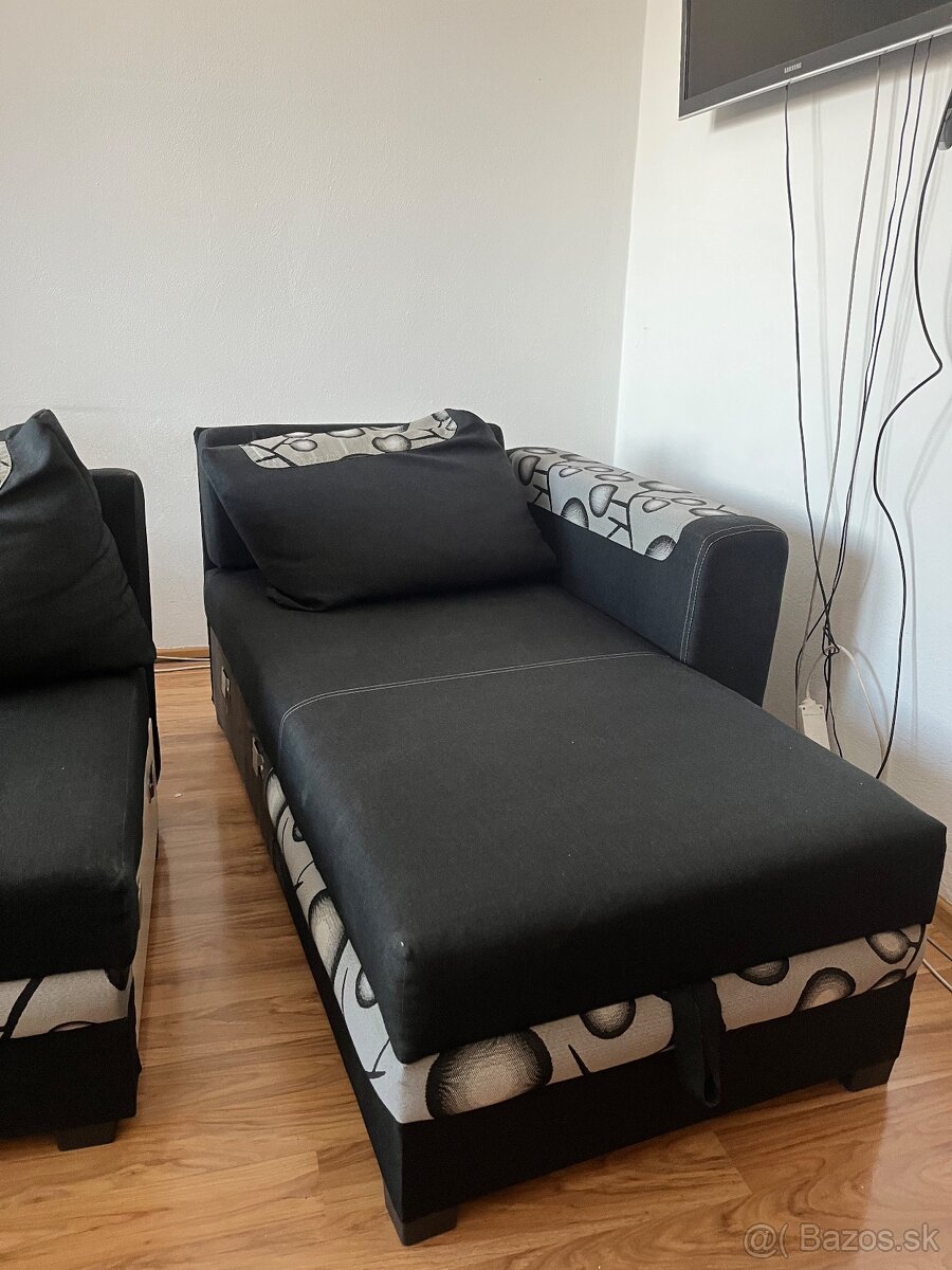 Rozťahovací gauč a písací stôl - 3