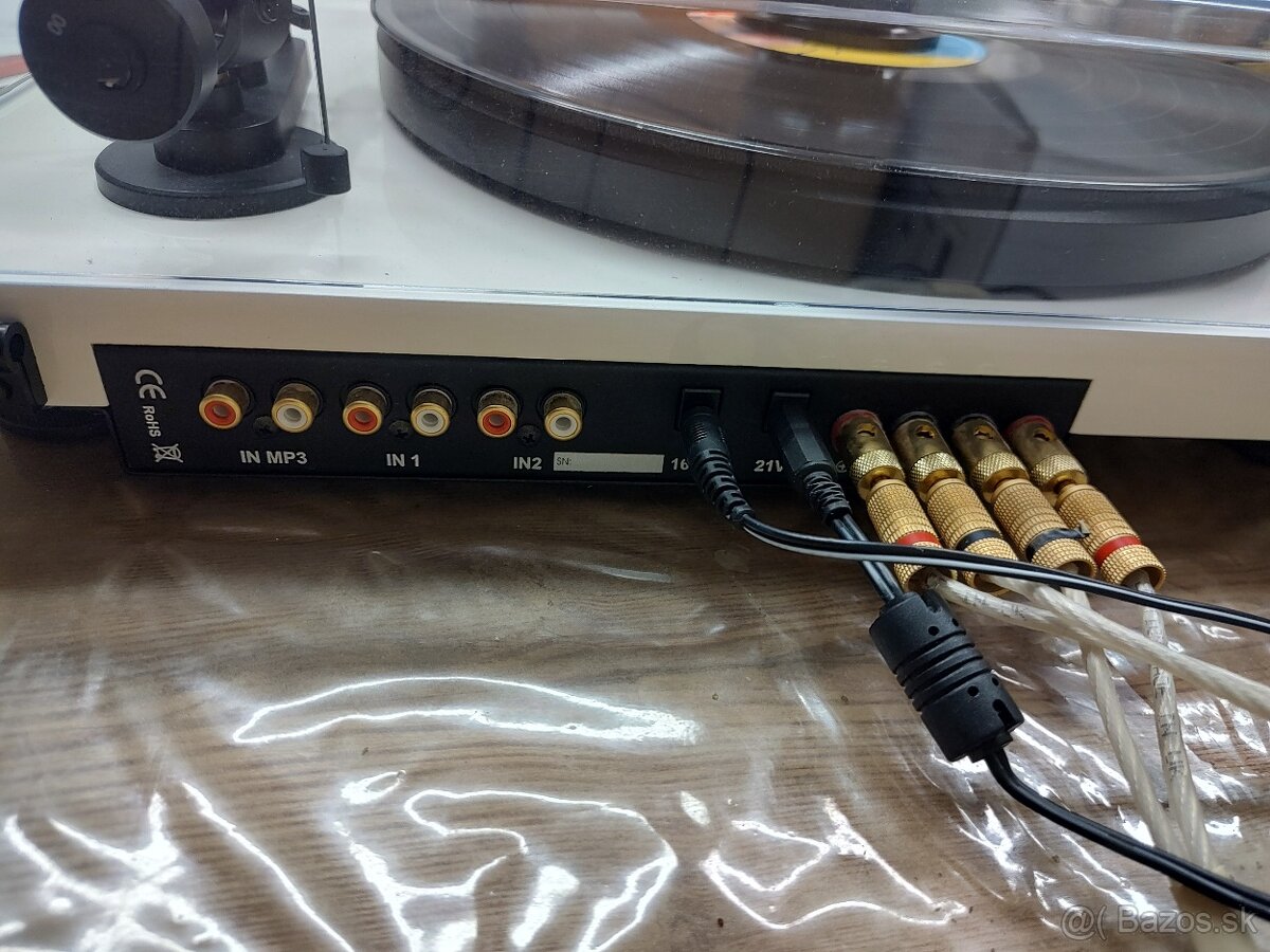 Gramofon Pro-Ject Juke Box a QAcoustics 2020 čierne - 3