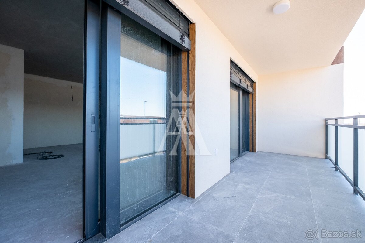 3 IZBOVÝ BYT V NOVOSTAVBE, POPRADSKÁ ULICA, KOŠICE ZÁPAD - 3