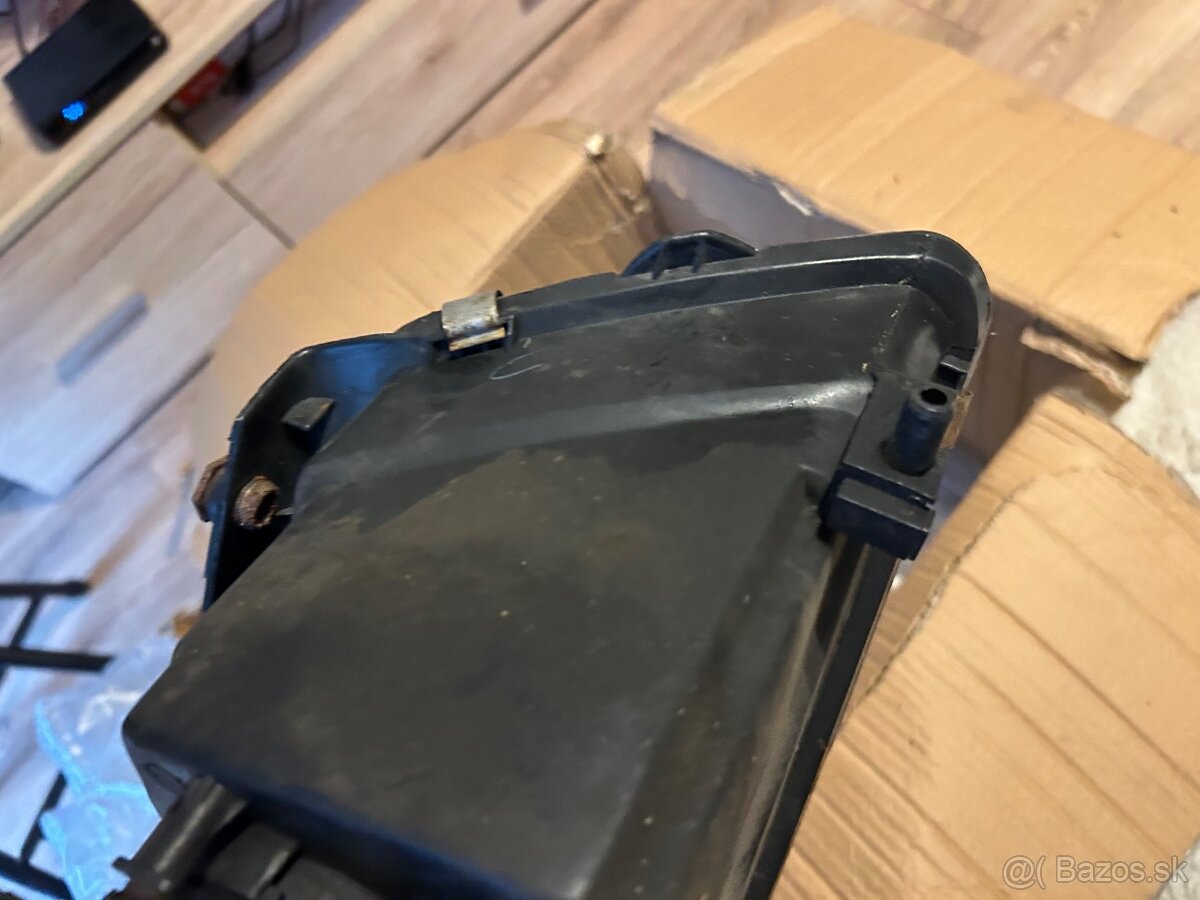 Predám xenónové svetla passat b5 - 3