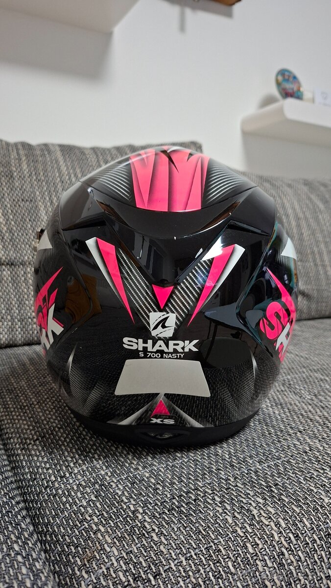 Predam helmu Shark - 3