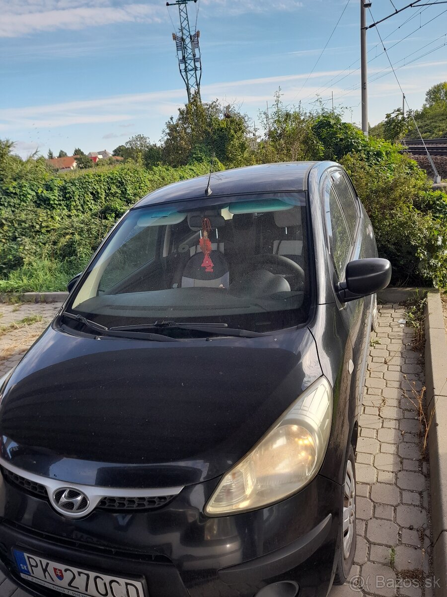 Hyundai i10 1,1 49kw benzín - 3