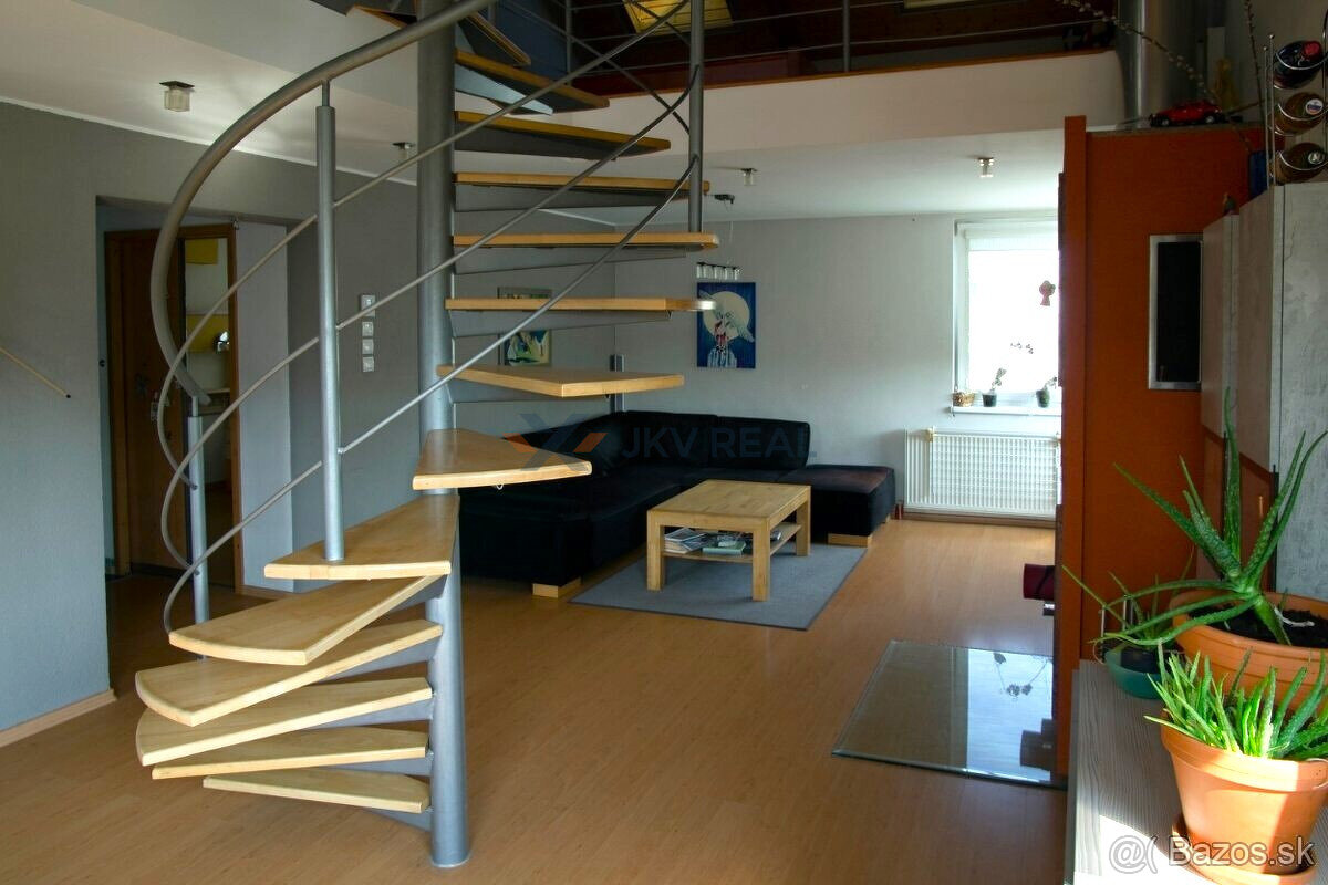 Mezonetový byt v tichej lokalite - 3