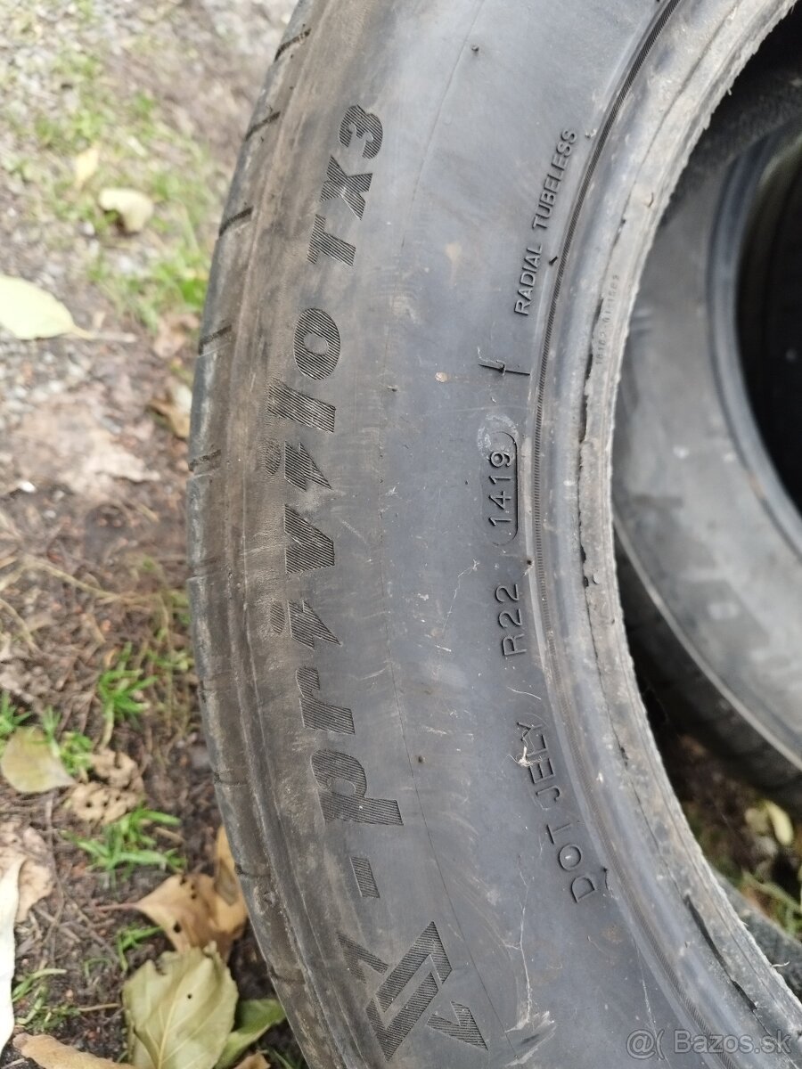 Tracmax 255/55 r18 - 3