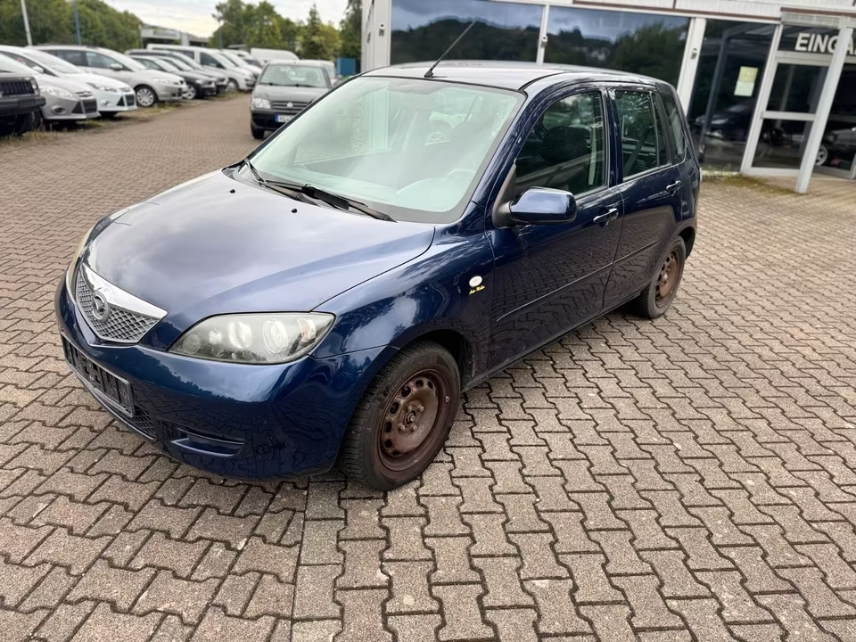 mazda2 typ DY 2006 facelift 1.25i tmavo modra farba - 3