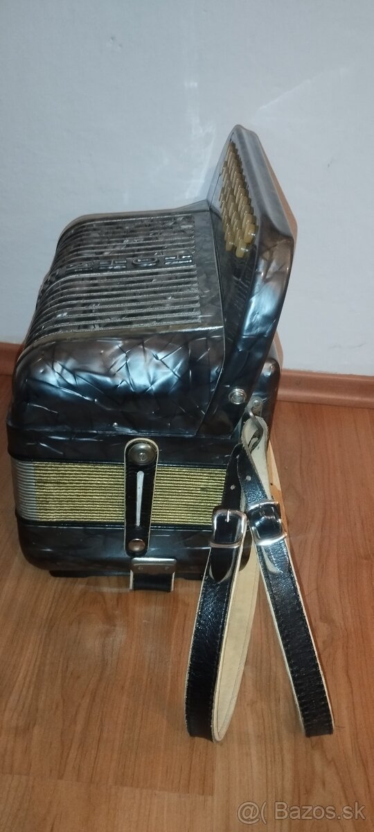 Heligonka Hohner club - 3