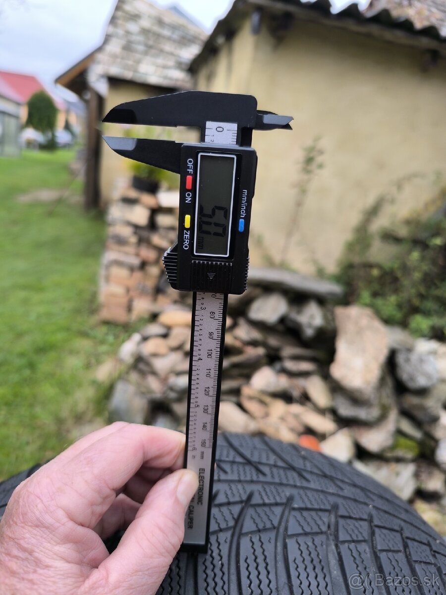 Zimné Bridgestone 205x60 R16 - 3