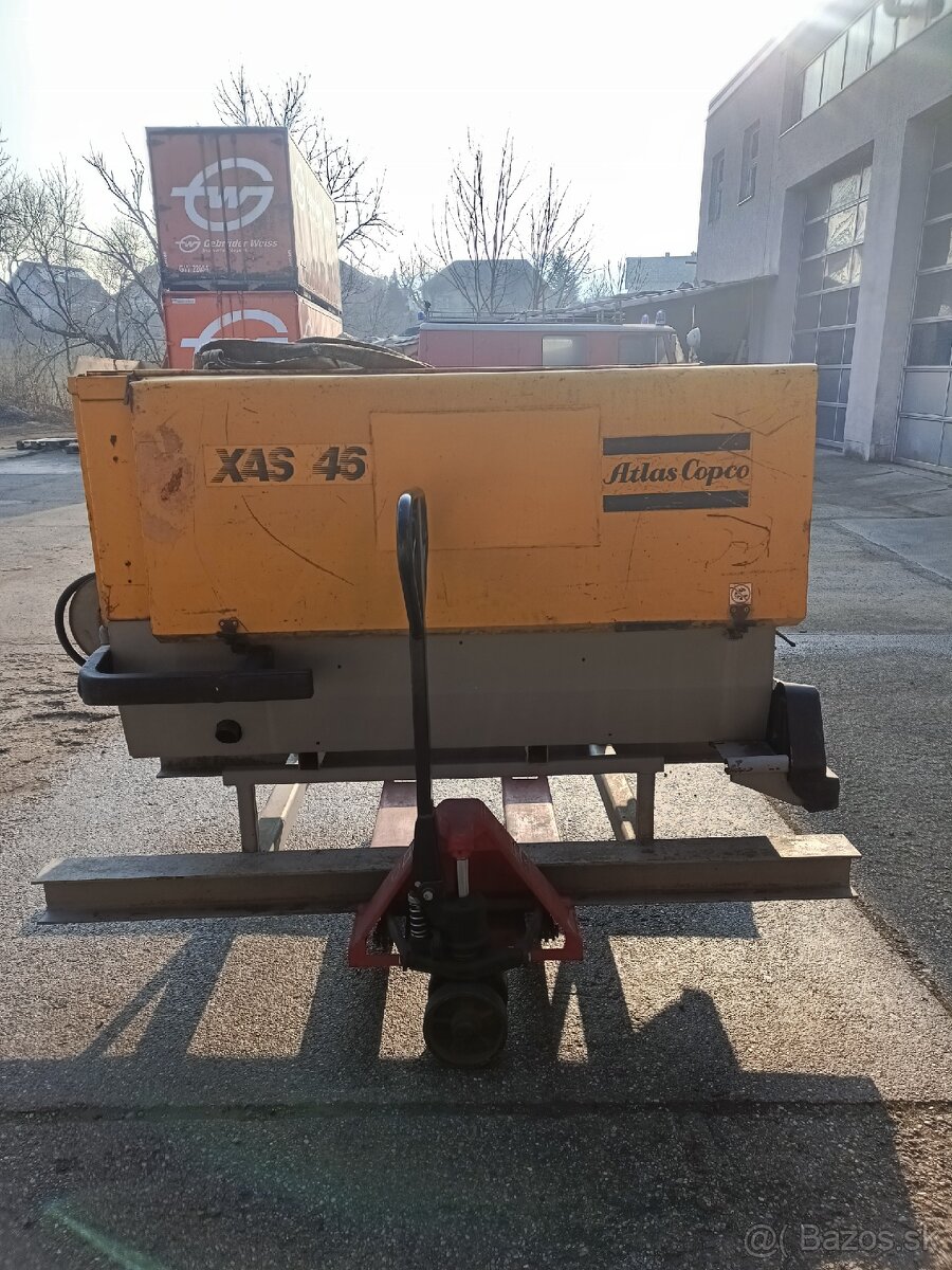 Kompresor Atlas Copco xas 46 - 3