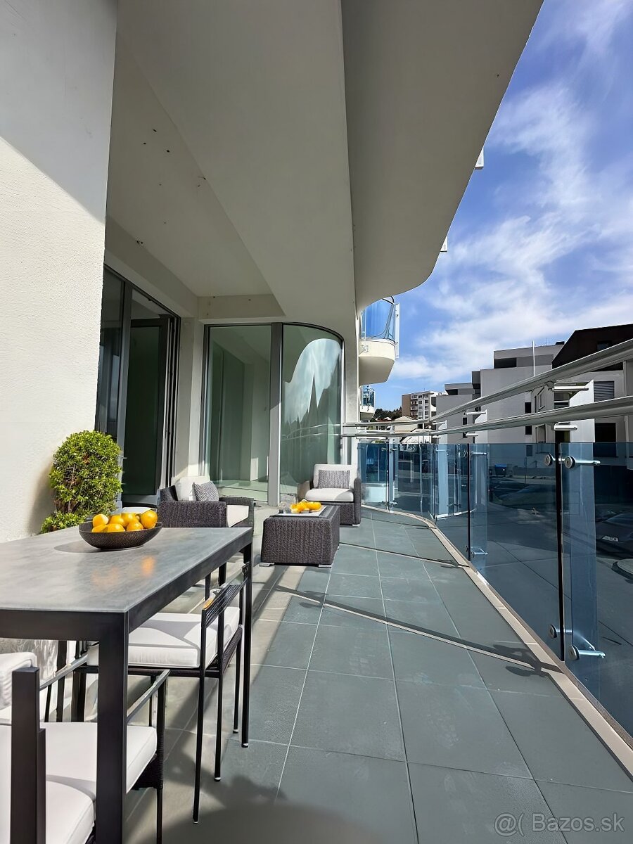 Lukratívny 2-izbový byt s dvoma loggiami v centre Trenčína - 3