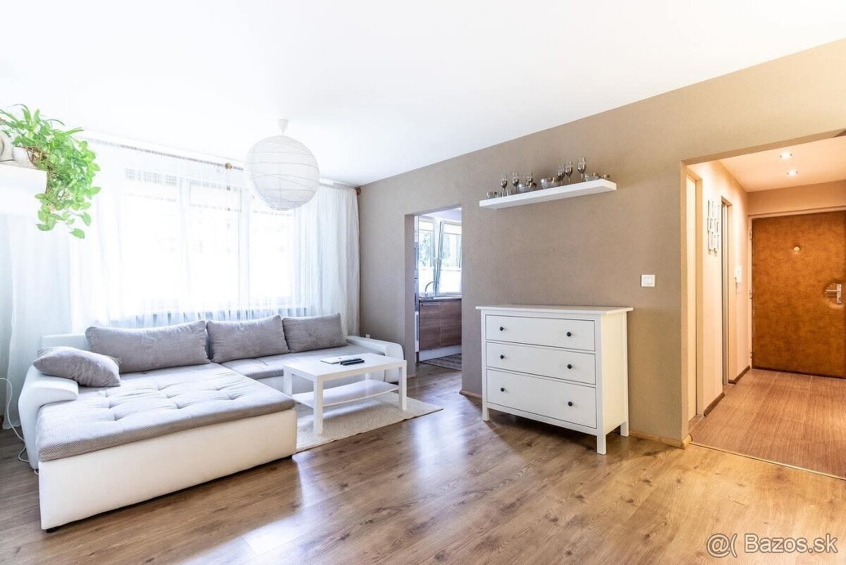 KRÁSNY PRENÁJOM HANDLOVÁ📞📞📞 - 3