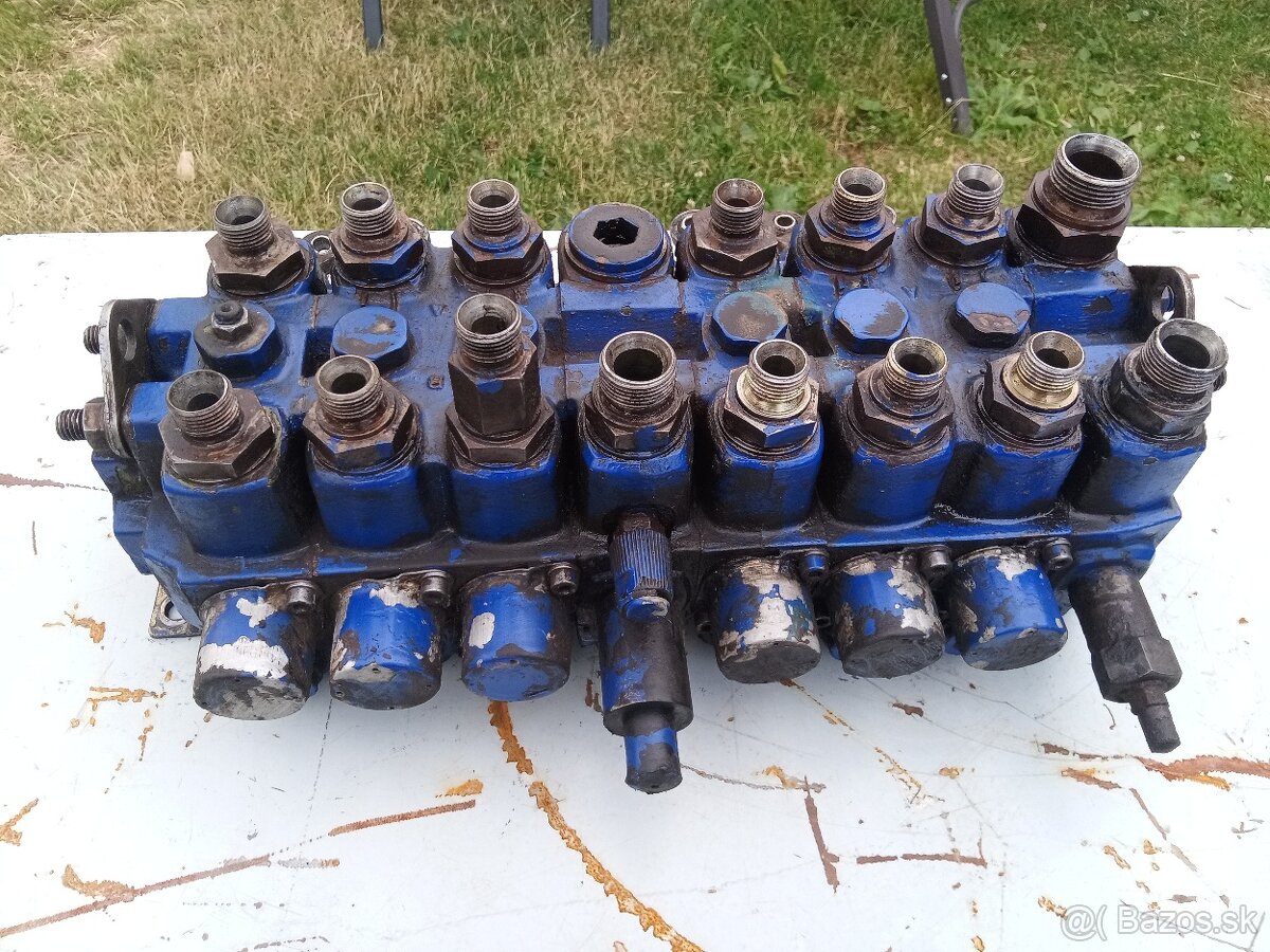 Hydraulický rozvádzač na mechanickú ruku - 3