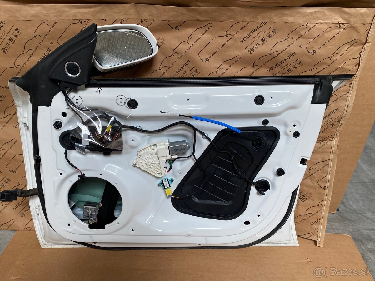 Predné práve dvere Audi A5 8T - 3