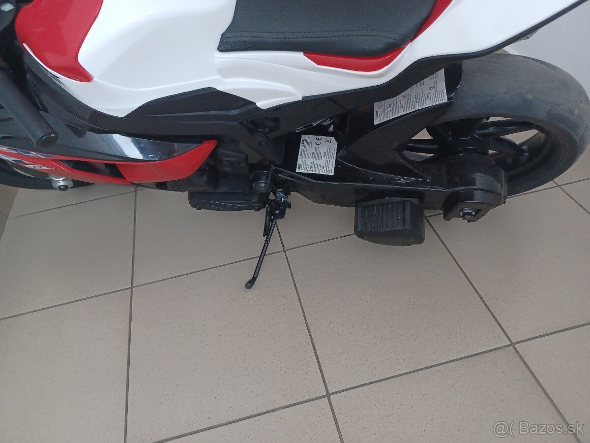 Elektrická motorka BMW - 3