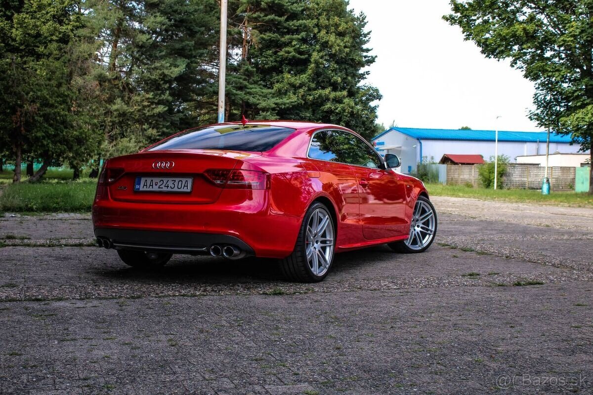 Audi S5 4.2 FSI V8 quattro Manuál - 3