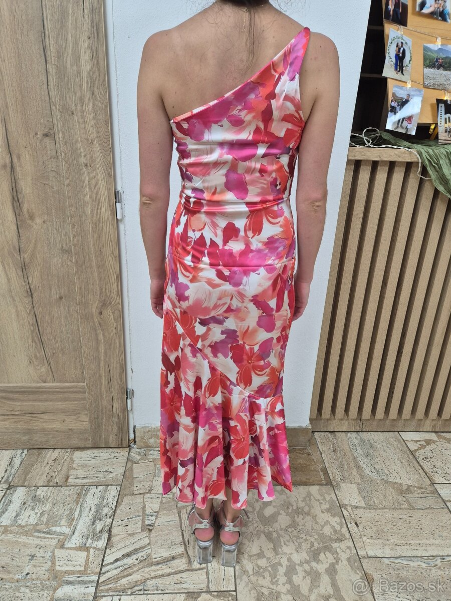 Elegantné príjemné šaty - 3