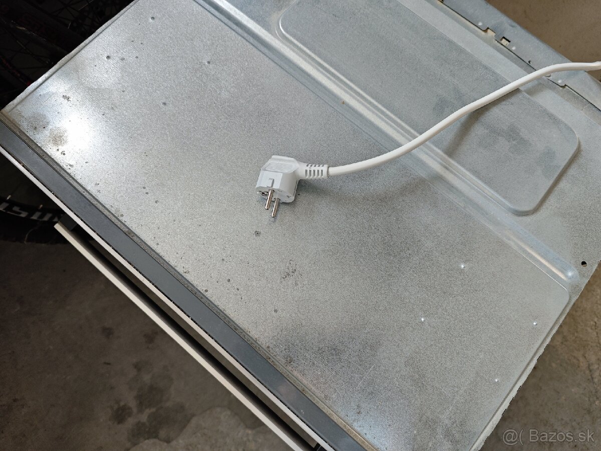 Bosch vstavaná rúra - 3