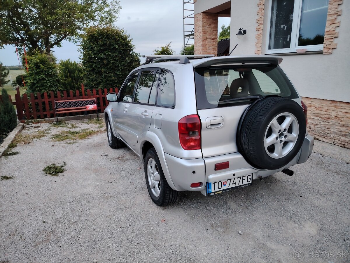 RAV4 Toyota - 3