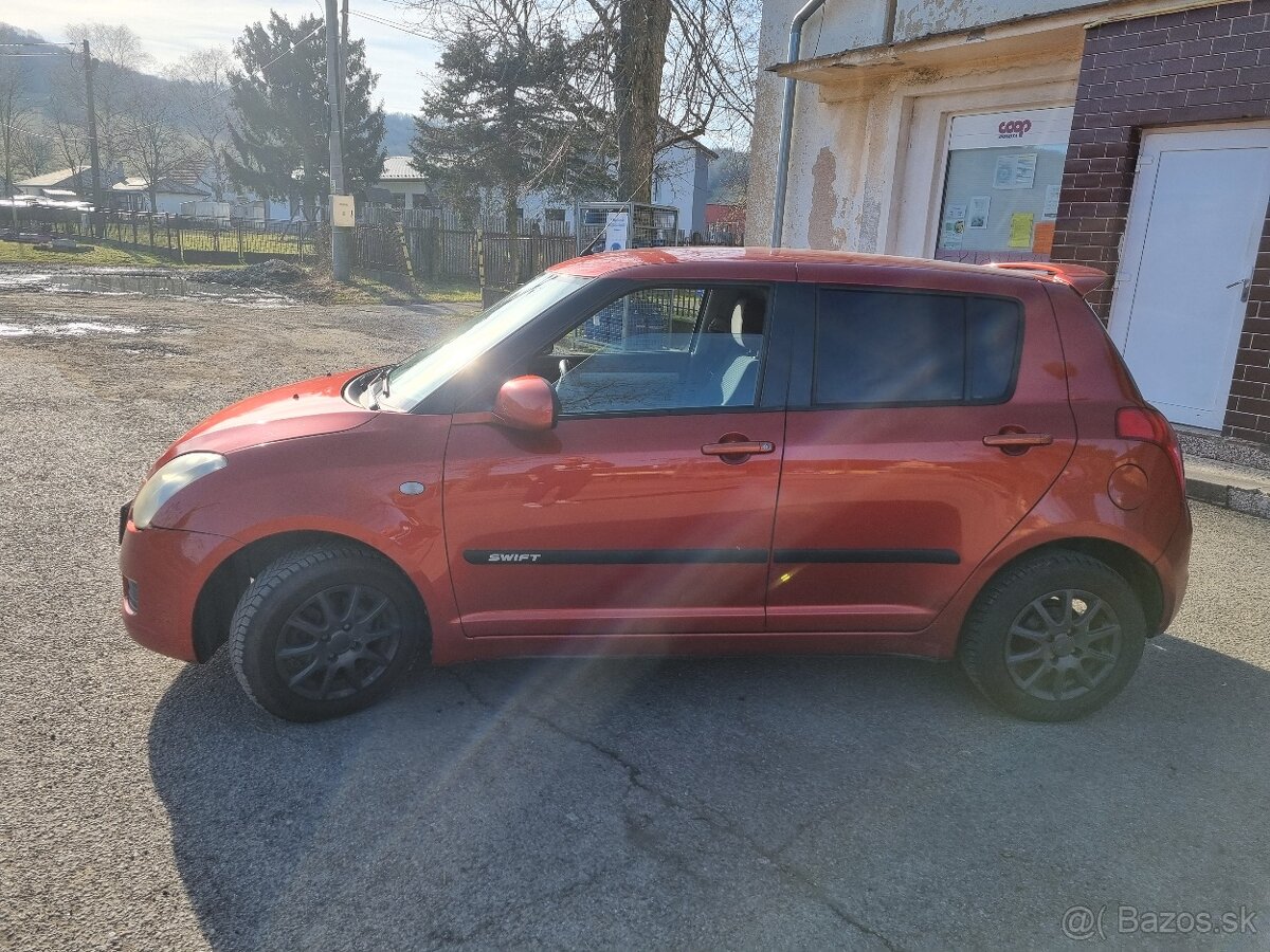Suzuki Swift - 3