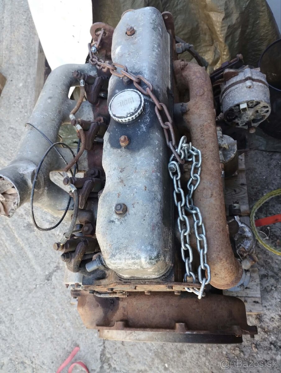 Motor Saviem SG2 - 3