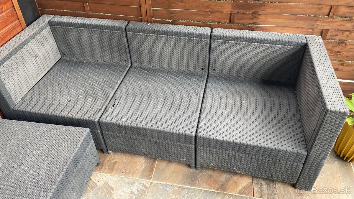 Zahradne sedenie s vankusmi - 3
