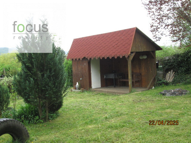 Predám väčšiu záhradku 585 m2 - oplotené, privát vchod - 3