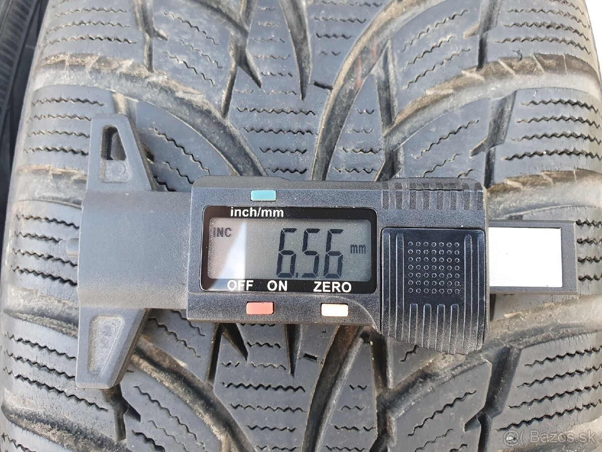 185/60R15 Nokian Wr D3 - 3