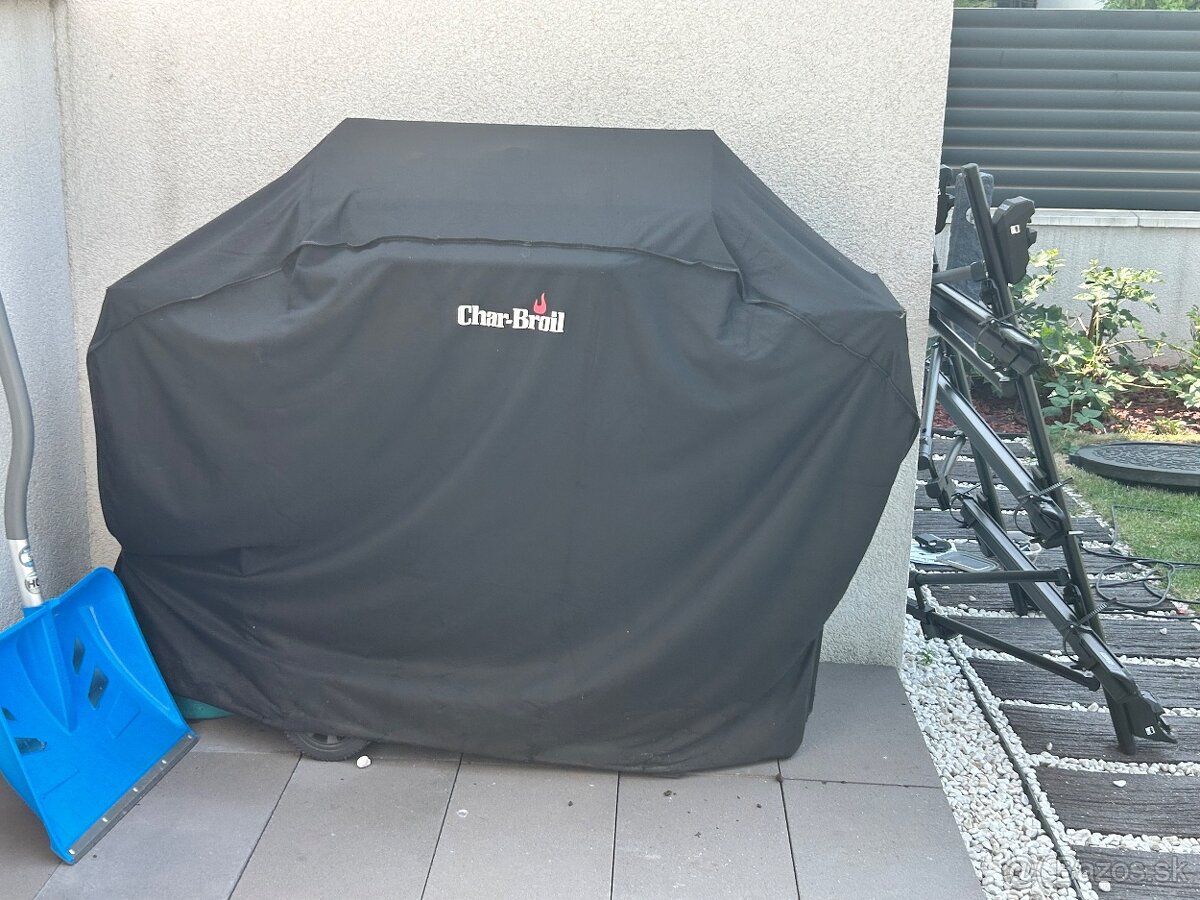 Plynovy gril Char Broil - 3