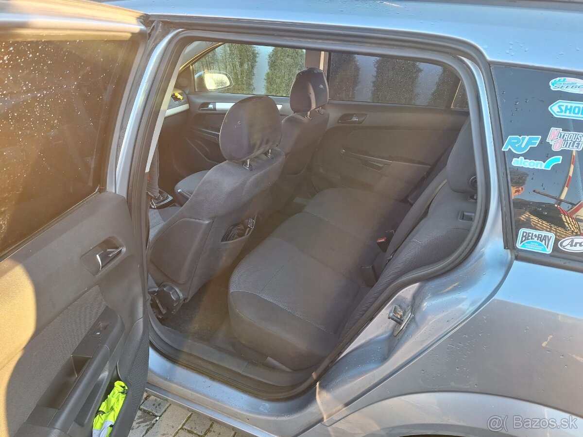 Opel Astra H - 3