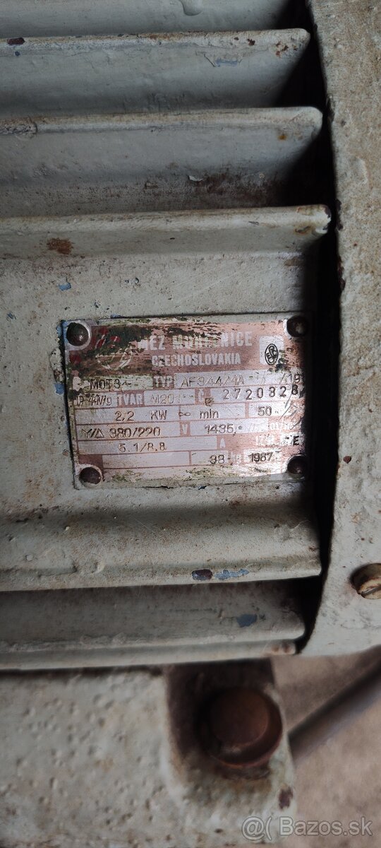 Predám elektromotor 2.2 kw MEZ - 3