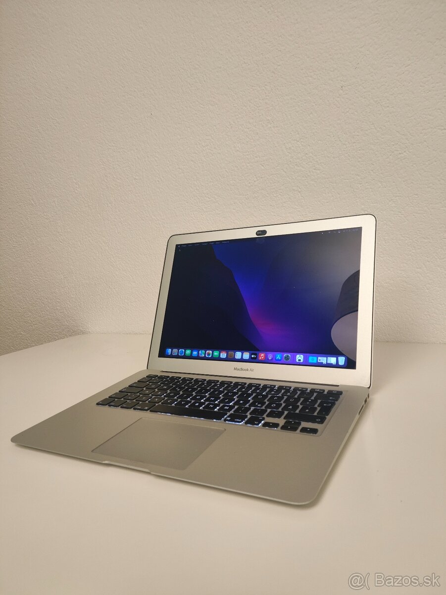 MacBook Air A1466 | i5 • 8GB • 128GB - 3