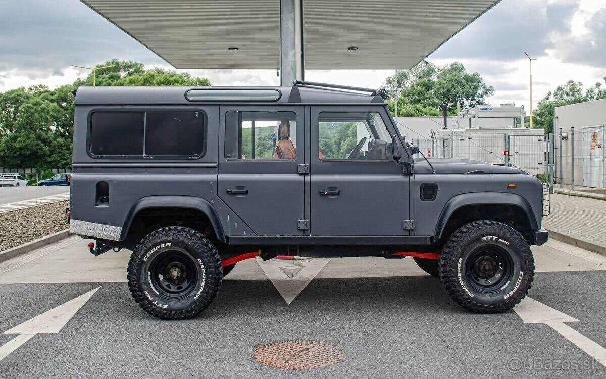 Land Rover Defender SW110 2.4 TD4 - 3