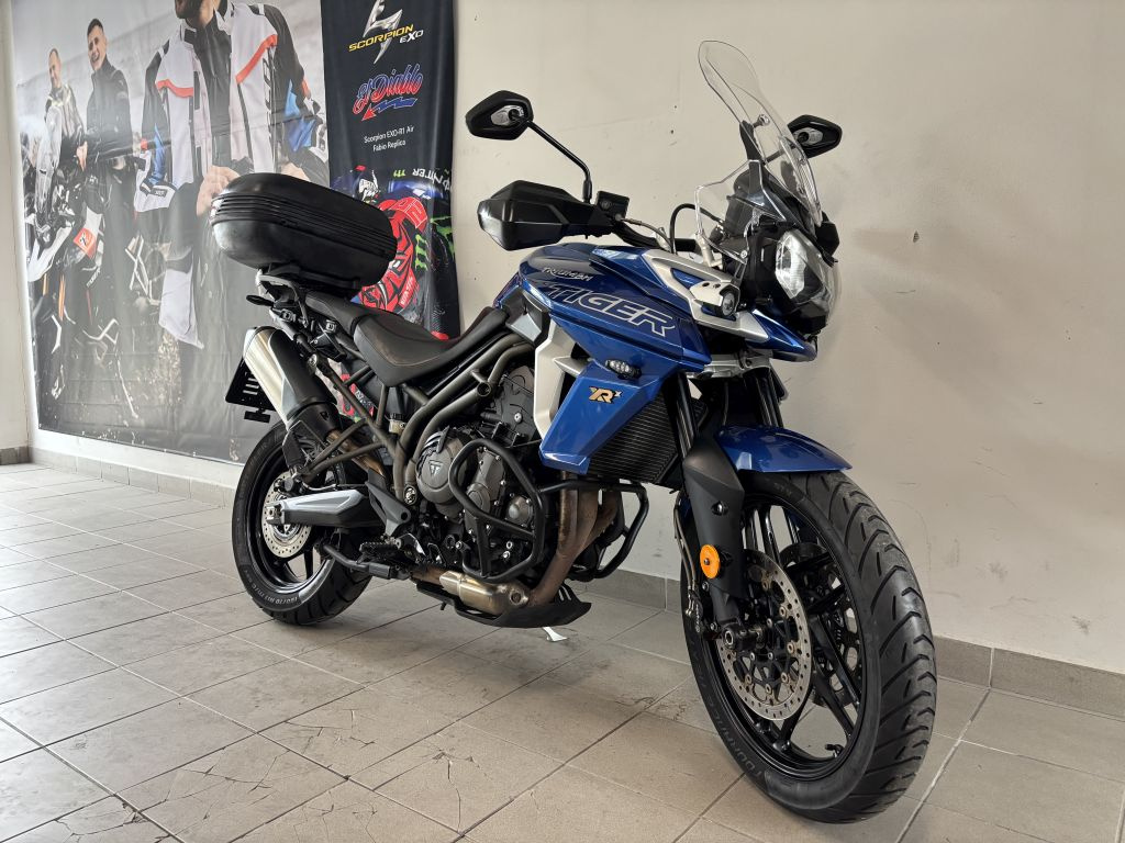 Triumph Tiger 800 XRX - 3