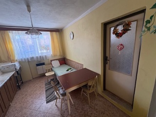 Útulný rodinný dom vo vyhľadávanej lokalite Levíc - 3