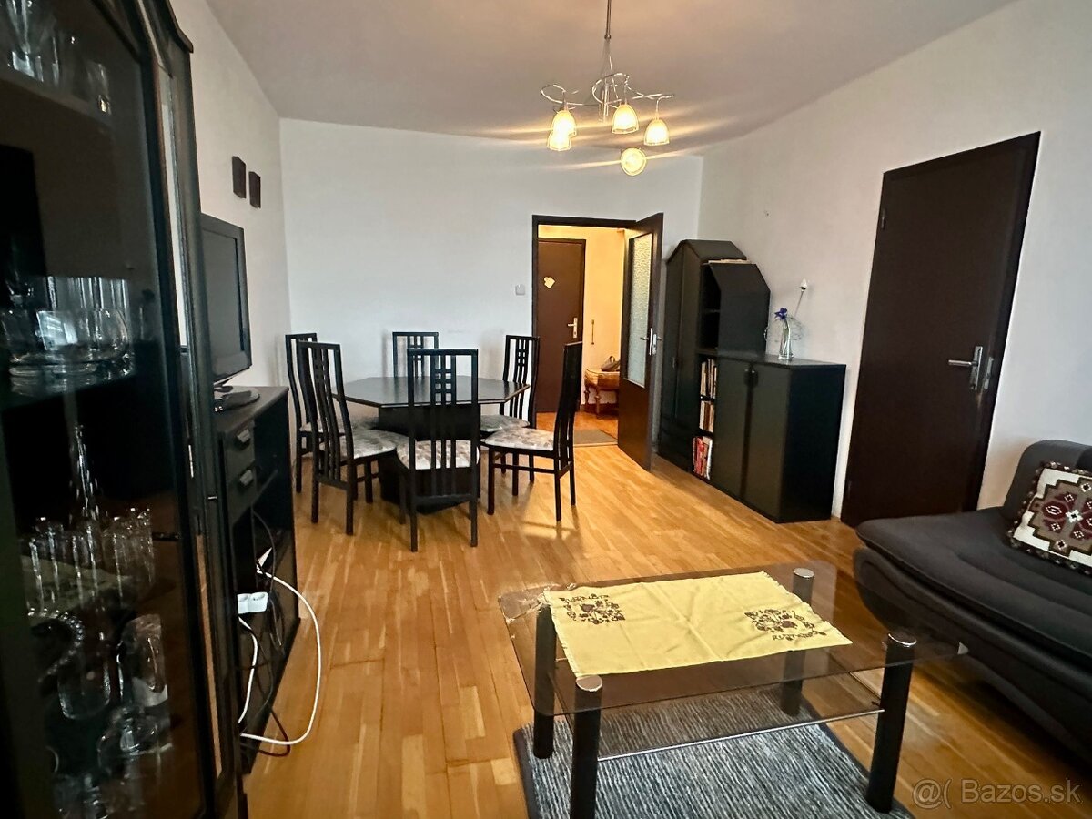 SKVELÁ INVESTÍCIA AJ DOMOV: 3-izbový byt v žiadanej lokalite - 3
