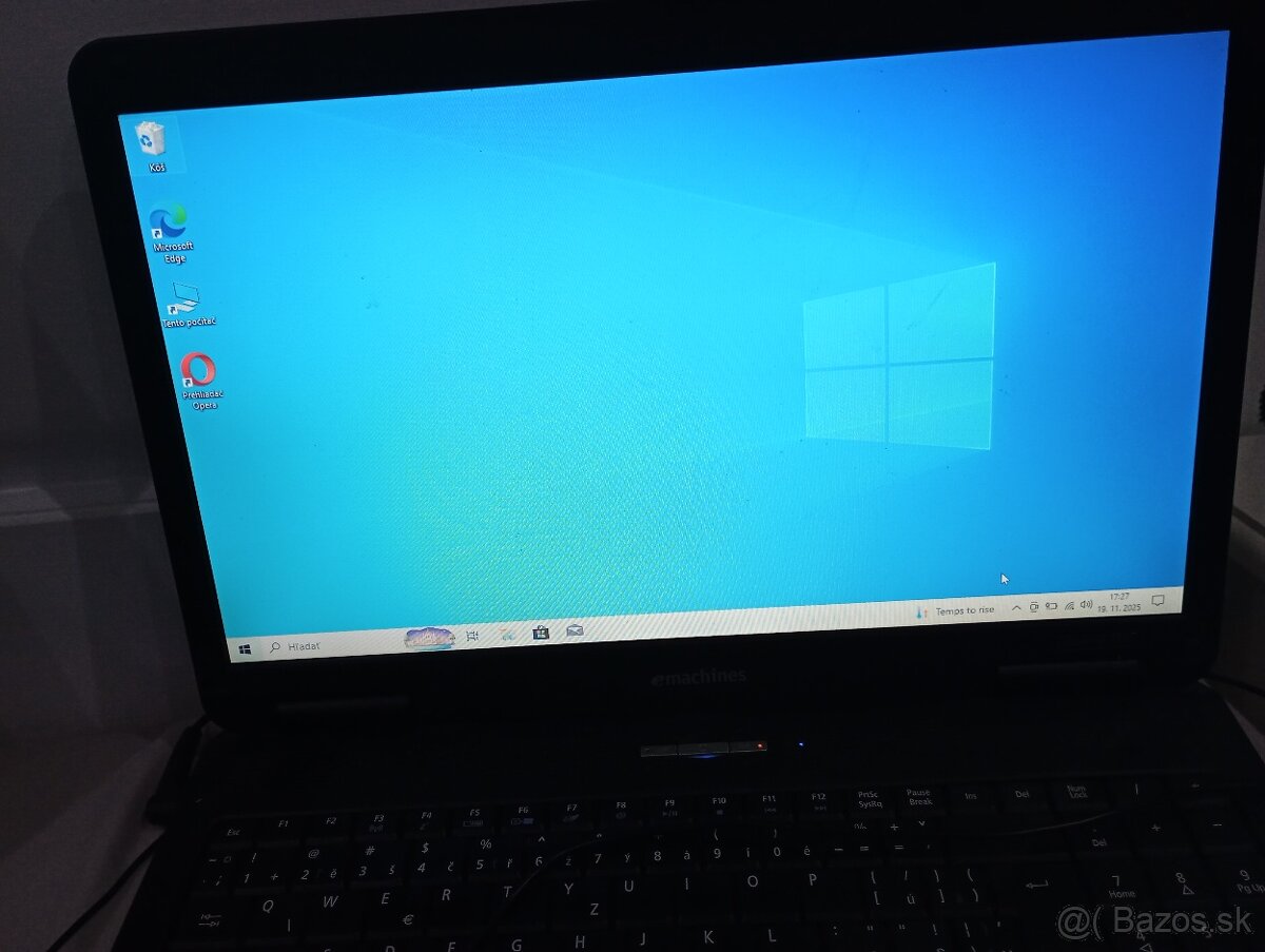 Notebook Emachines 527 bez nabíjačky - 3