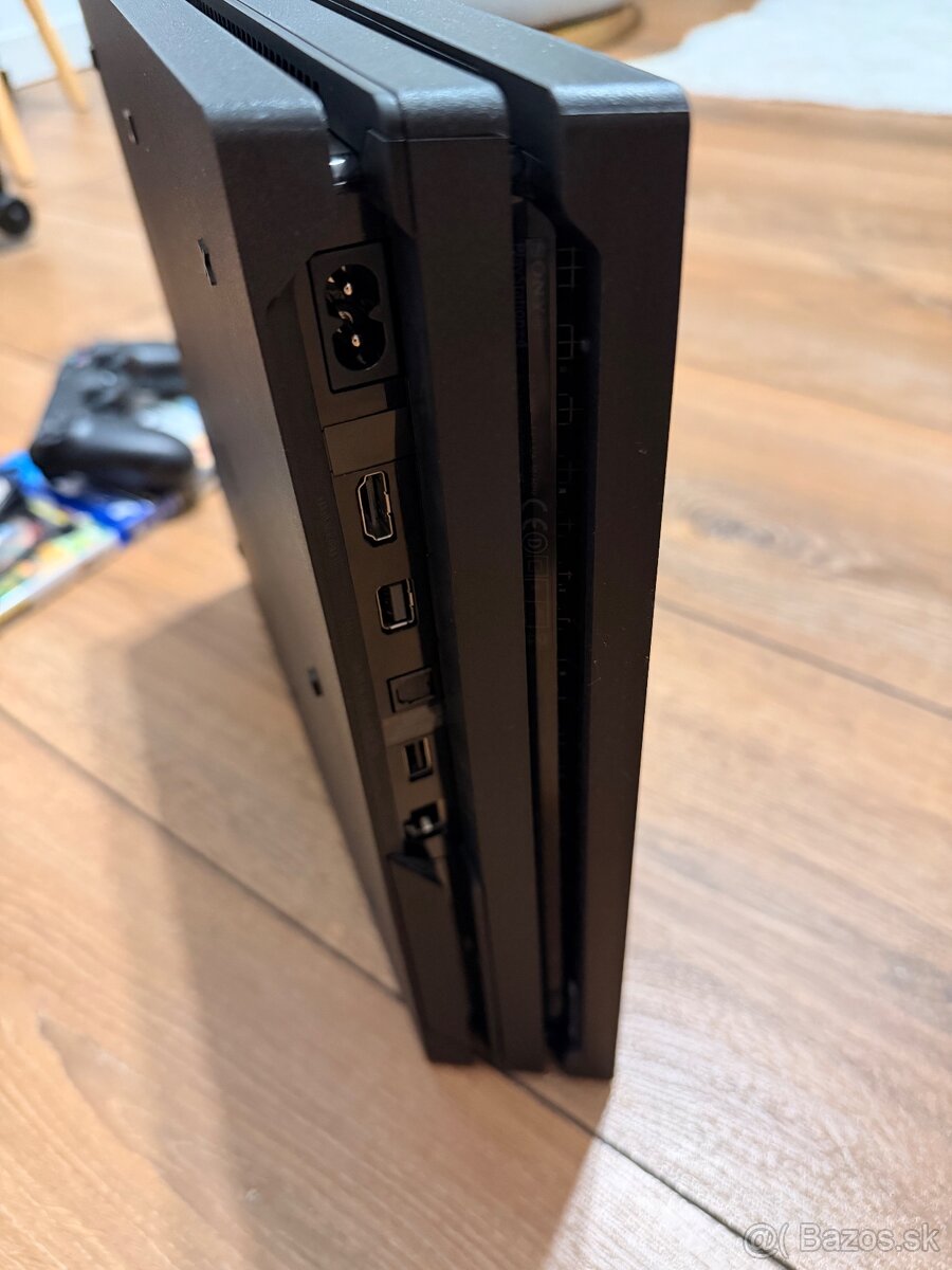 PS4 PRO 1TB - 3