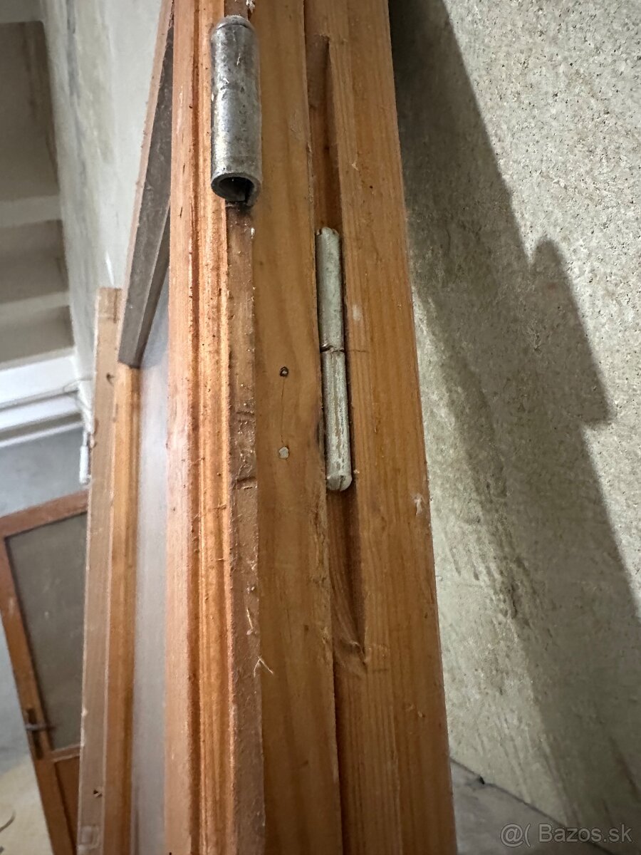 Balkónové okna , drevené okno - 3