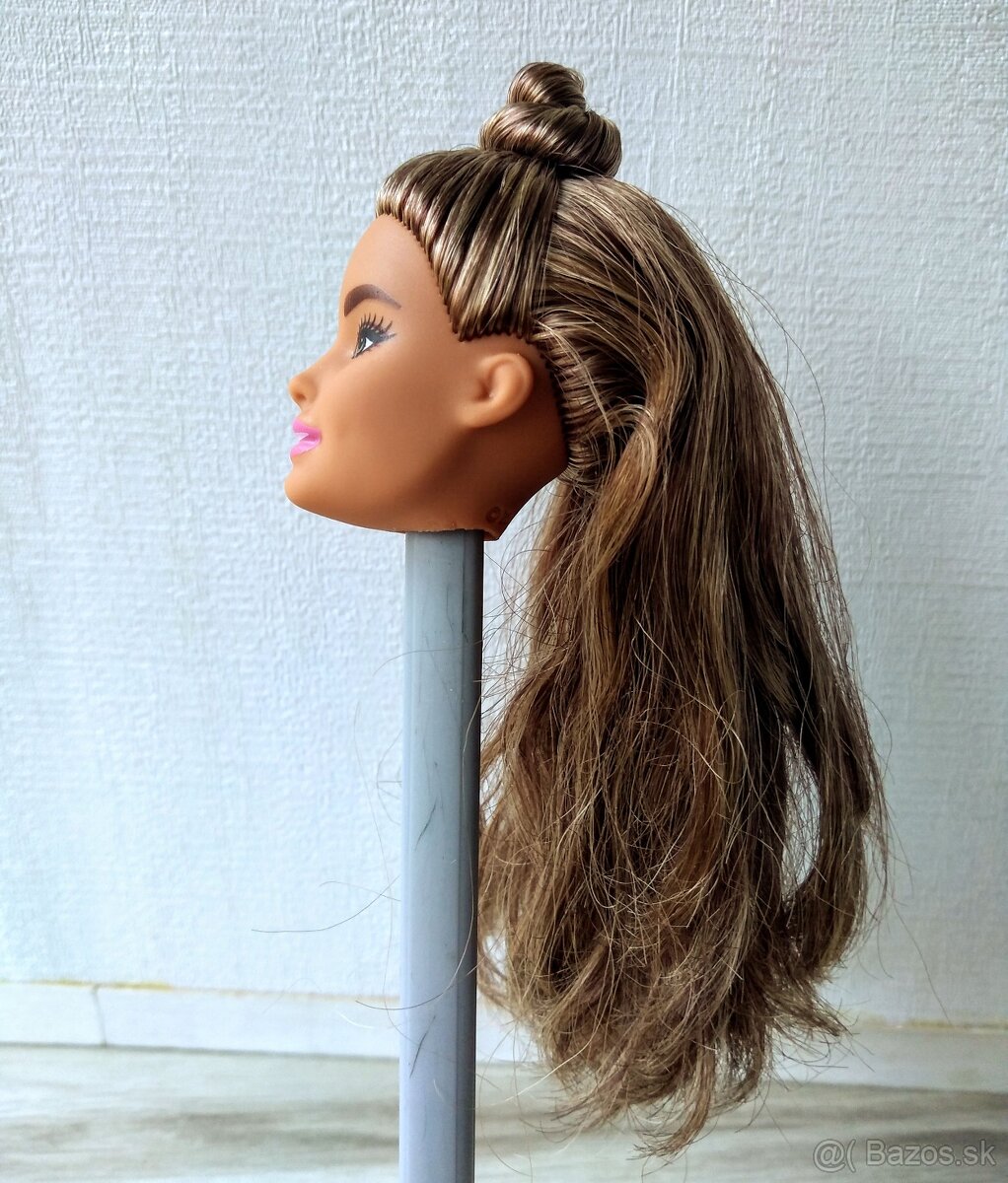 Hlavička Barbie Made to Move Jogínky Neysa - 3
