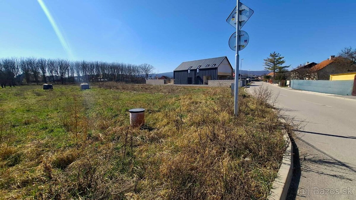 Pozemok pre rodinné domy i polyfunkciu - 3