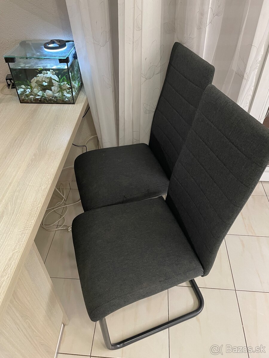 Kuchynsky stôl + stoličky - 3