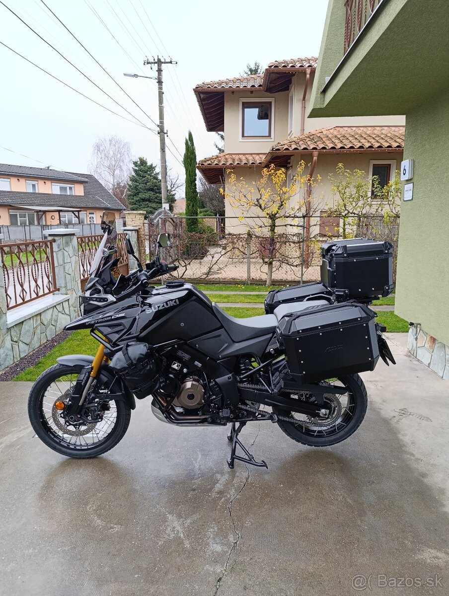 Suzuki Vstrom dl 1050 DE - 3