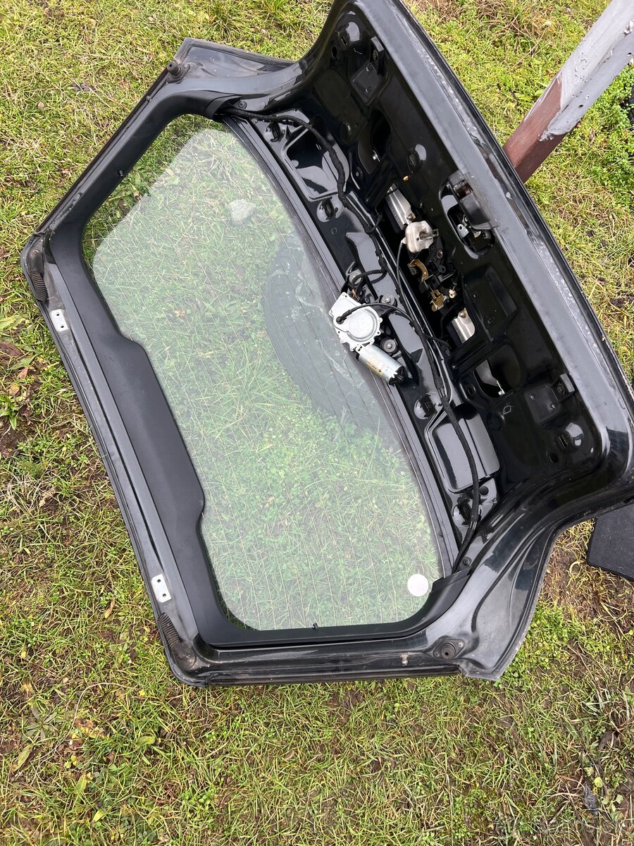 Kufor na audi a3 8l super stav - 3