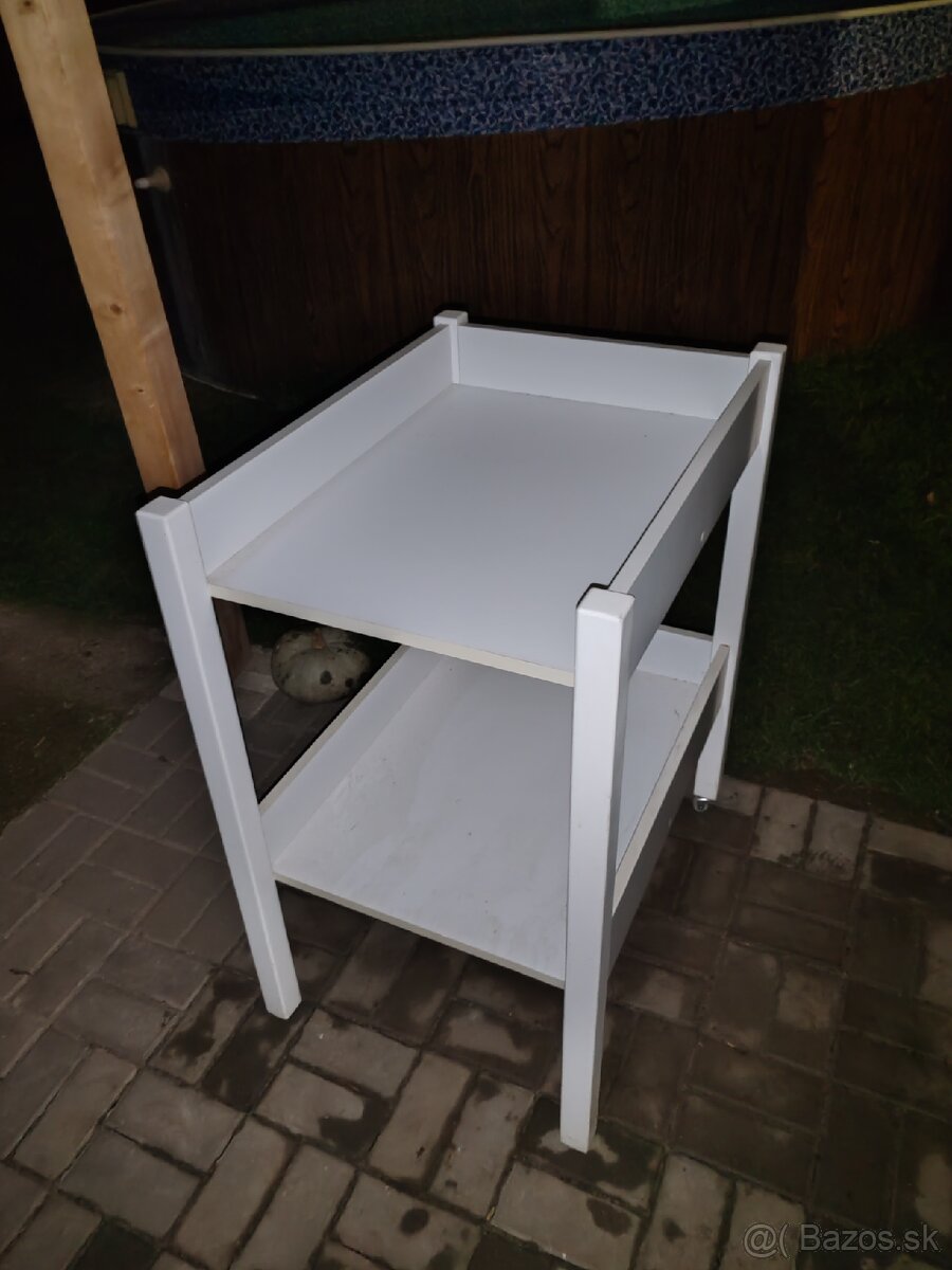 Prebaľovací pult - 3